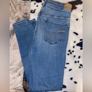 Women’s skinny jeans
